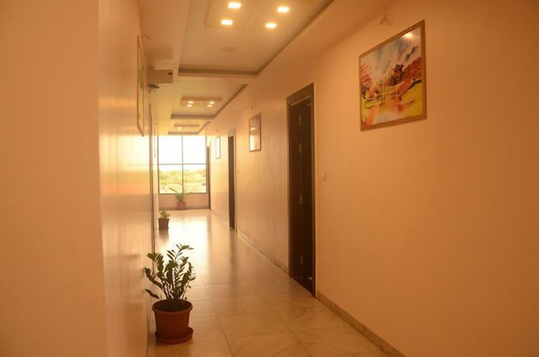Exterior & Views 2, Hotel Swamiraj Executive, Pune