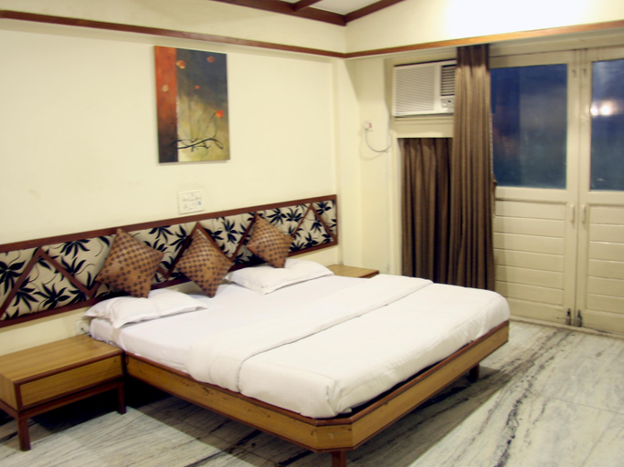 Bedroom 5, Hotel Jawahar, Thane