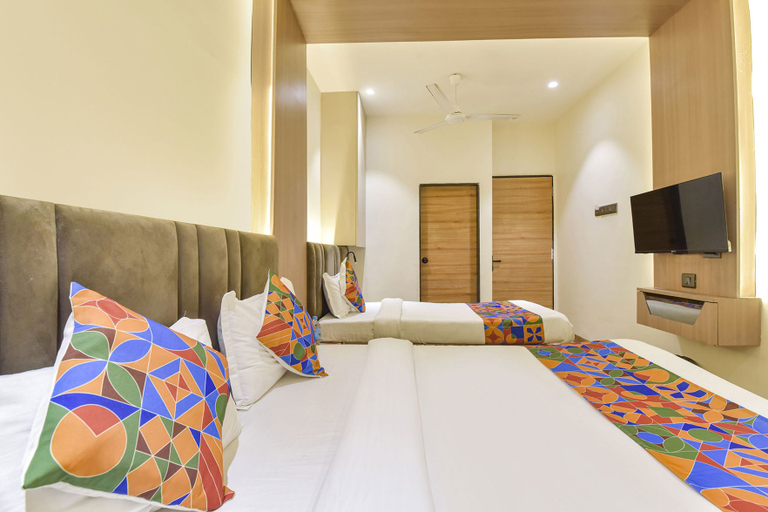 Others 4, Fabhotel Kesar, Indore