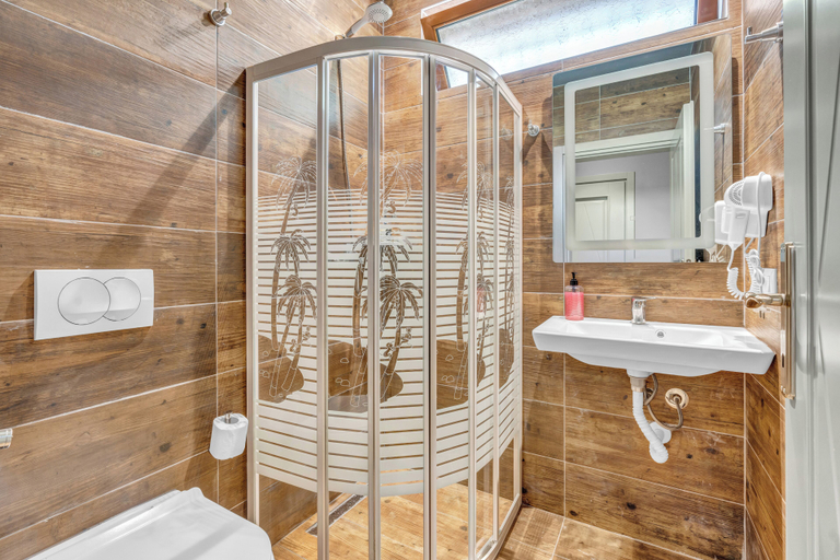 Bathroom 3, Villa Zoi A Stay to Remember I Guest House in Elbasan Castle, Elbasanit