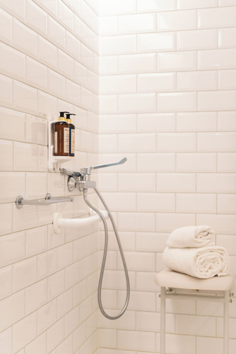 Bathroom 5, Hotel Vincci EverEden, Attica