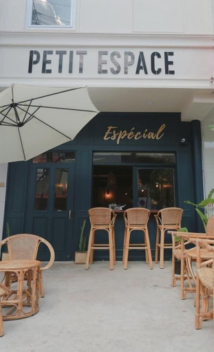 Front of property 2, Petit Espace Hostel, Vientiane