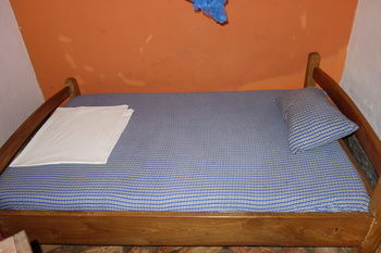 Others 2, Forever Resort, Jinja