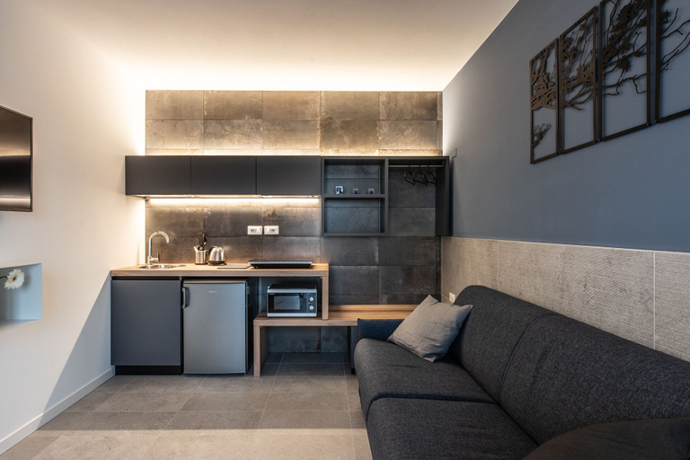 Others 4, SEI Garda Apartments, Verona
