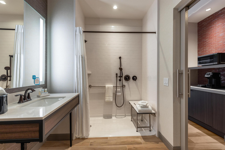 Bathroom 4, Hilton Garden Inn Chicago Central Loop, Cook