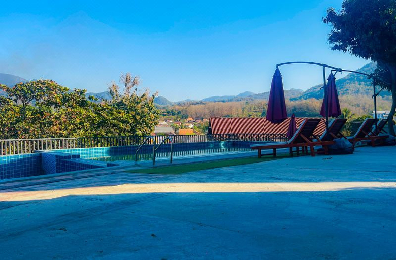 ��外游泳池, YiHao Resort Hotel, Luang Prabang