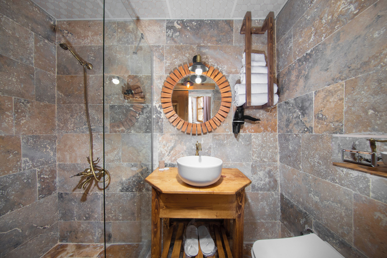 Bathroom 5, Cappadocia Çavuşin Stone House, Nevşehir