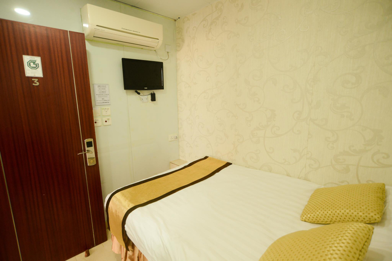 Others 3, Lucky Guesthouse, Kowloon