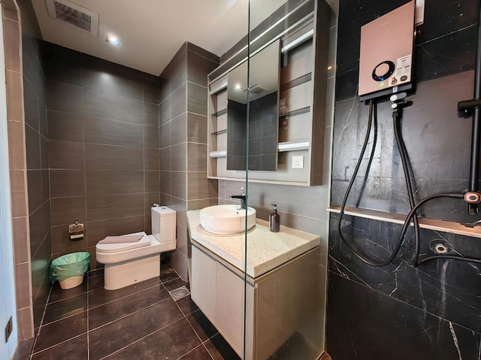 Bathroom 4, Expressionz Suites by Emily in Town, Kuala Lumpur