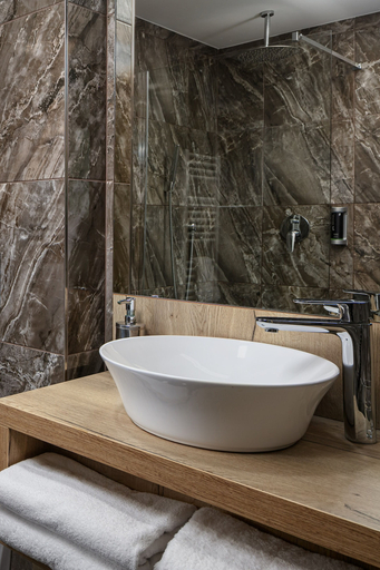 Bathroom 4, 4 Smart Hotel, Olomouc
