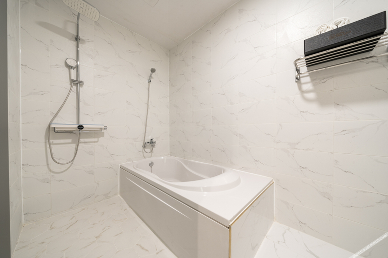 Bathroom 5, Mokpo Hotel The City, Muan