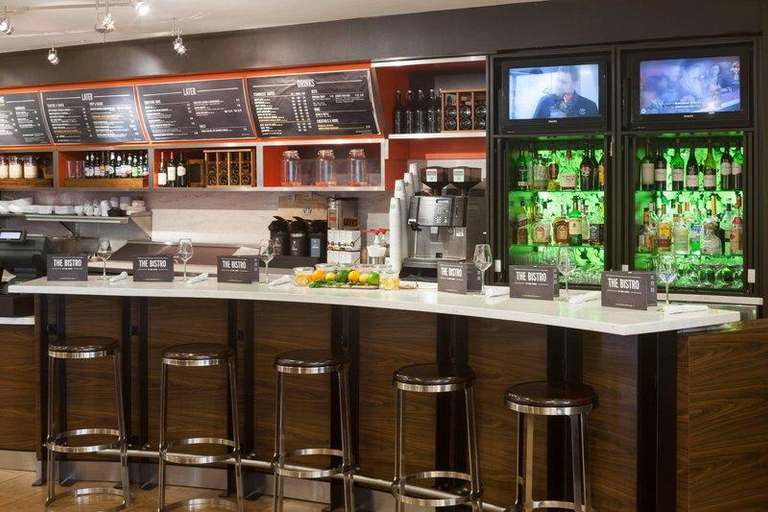Food & Drinks 5, Courtyard by Marriott Jackson, Hinds