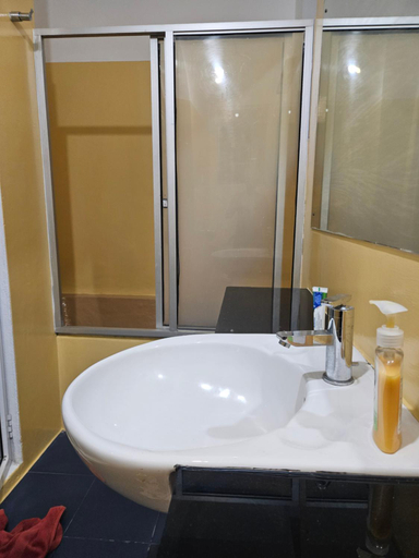 Bathroom 3, Mango Tree Villa, Sri Jayawardanapura Kotte