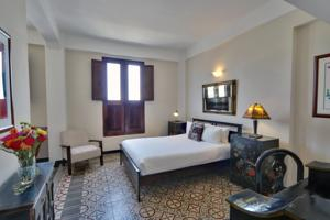 Others 4, Da'House Hotel