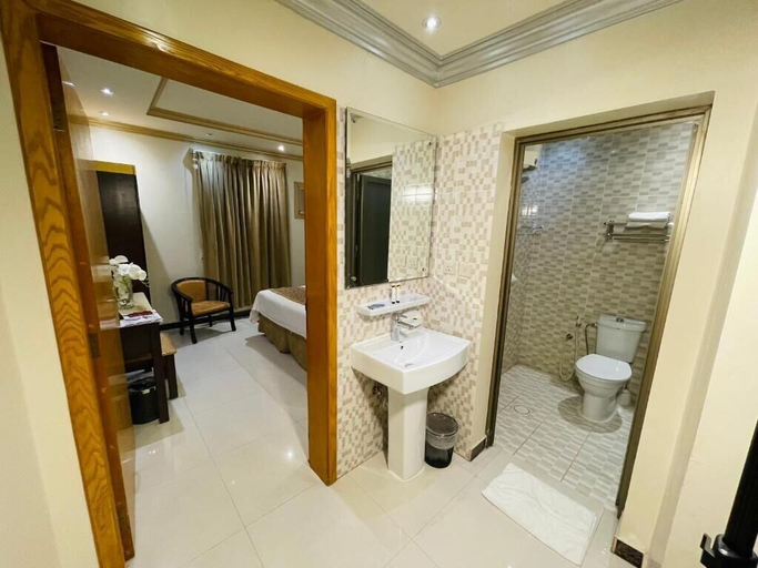 Bathroom 5, Burj Al Almas, Al Jubail