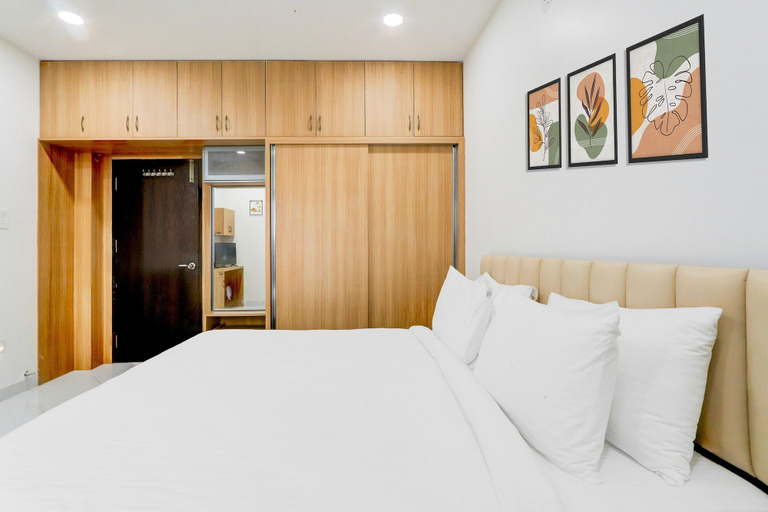 Room 2, Palette Chanda Nagar Near GSM Mall, Ranga Reddy