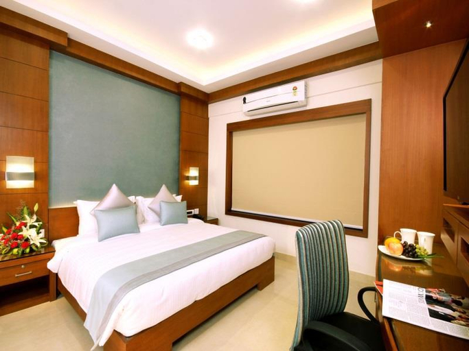 Bedroom 2, Chrysoberyl Hotel And Convention Centre , Kottayam