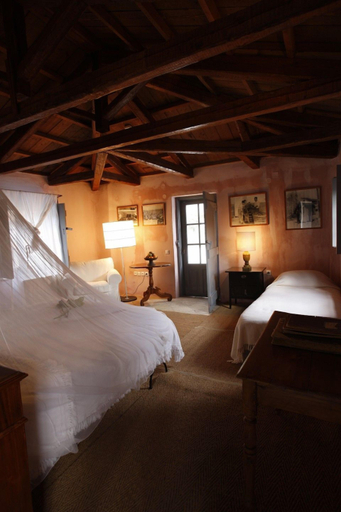 Others 2, Bratsera Hotel Hydra, Attica