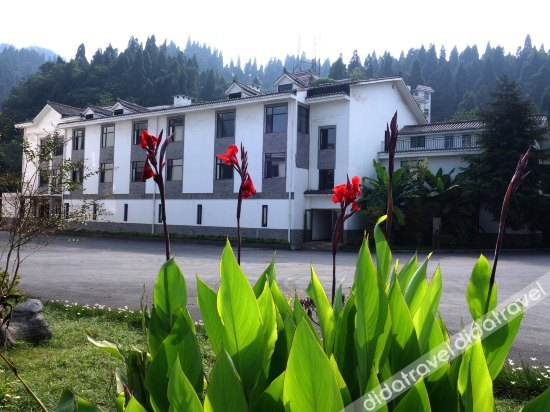 Others 2, Garden Hotel, Xiangxi Tujia and Miao