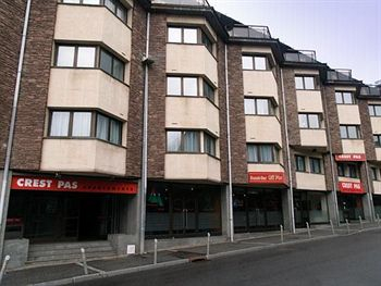 Others 4, Apartaments Crest Pas