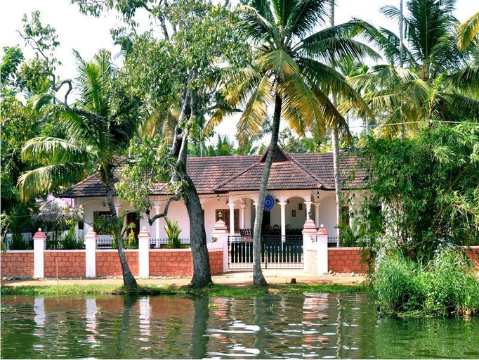 Exterior & Views 5, Sunny Days Homestay Alleppey, Alappuzha