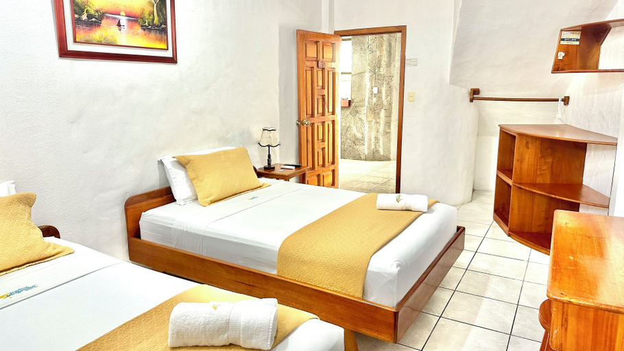 Bedroom 4, Hostal Suenos Silvestres, Santa Cruz