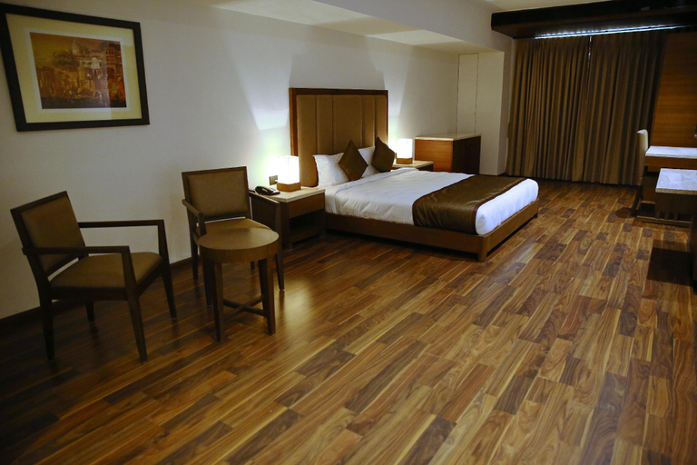 Bedroom 4, Five Petals Hotel & Banquets, Ahmadabad
