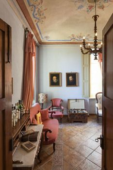 Lobby Sitting Area, Borgo Ramezzana Country House, Vercelli