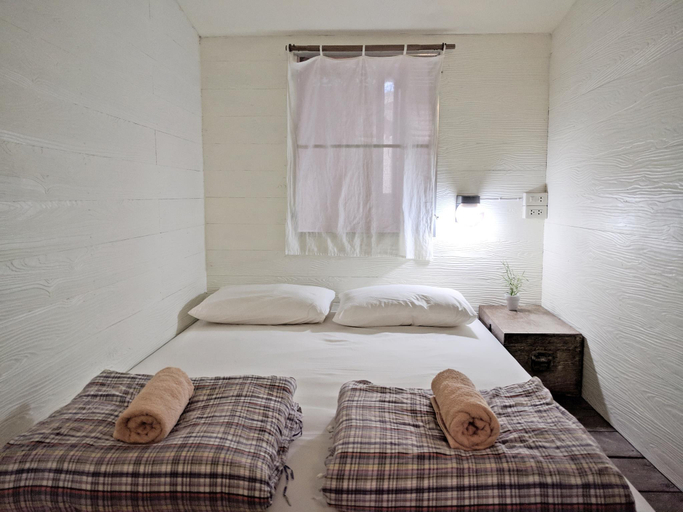 Bedroom, Tao Kae Lao, Chiang Khan