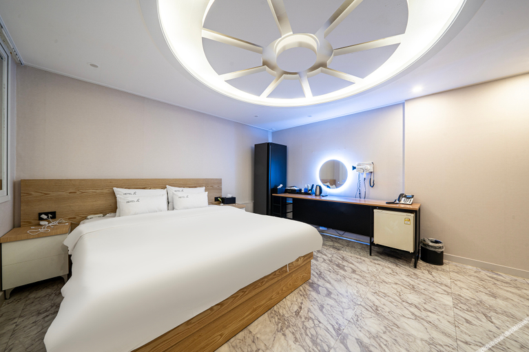 Bedroom 2, Hotel A Plus (A+) in Sanjeong-Dong, Jeonju, Jeonju