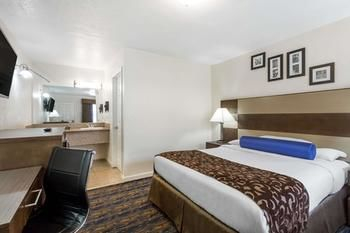 Others 5, Howard Johnson by Wyndham Berkeley, Alameda