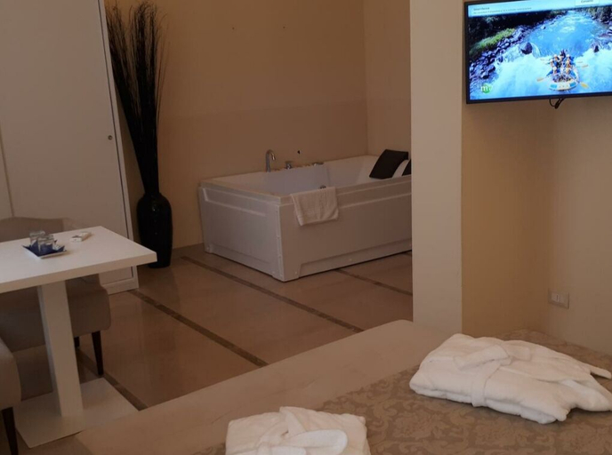 Room 2, Dimora Charleston SPA Lecce, Lecce