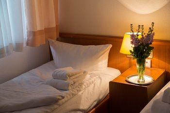 Guestroom 5, Hotel Mona, Hamburg