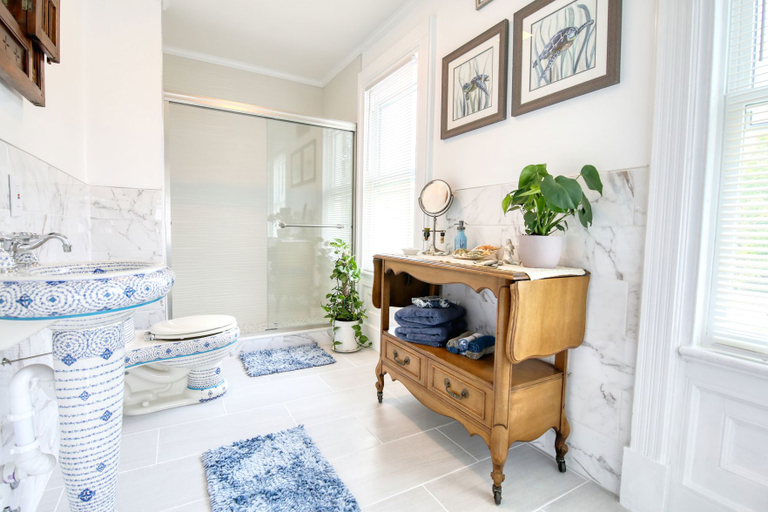 Bathroom 3, Huddy House Bed & Breakfast, Ocean