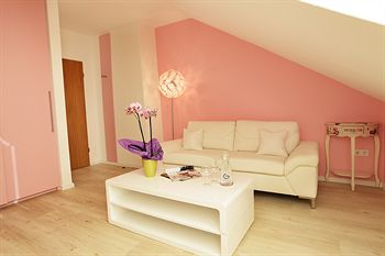 Others 4, Hotel Wulff, Soest