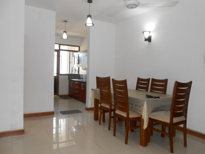 Others 4, Akara Apartments - Galle Road, Thimbirigasyaya
