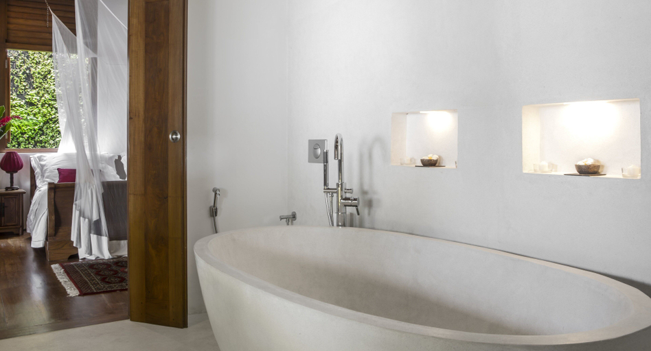 Bathroom 3, No 05 Middle Street, Galle Four Gravets