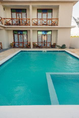 Others 3, Ocean Breeze Hotel , Kaskazini 'A'