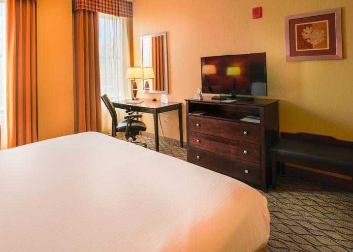 Bedroom 2, Baltimore Downtown Hotel, Baltimore