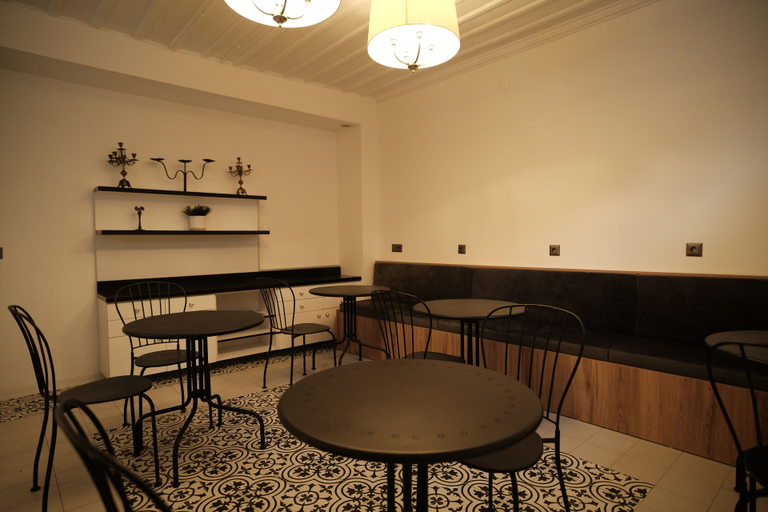 Restaurant 2, Mecit Kaptan Konağı, Merkez