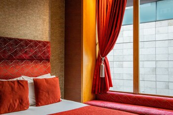 Others 5, Signature Living Apart-hotel, Sefton
