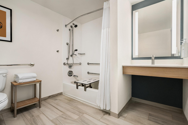 Bathroom 5, Hilton Garden Inn Fort Collins, Larimer