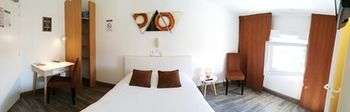 Others 4, Citotel Le Cheval Blanc, Charente