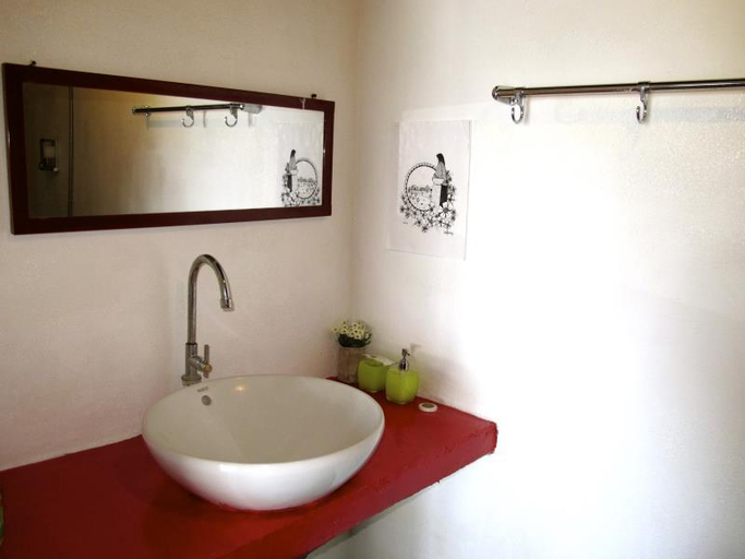 Bathroom, Pitiusas Beach Resort, Muang Satun