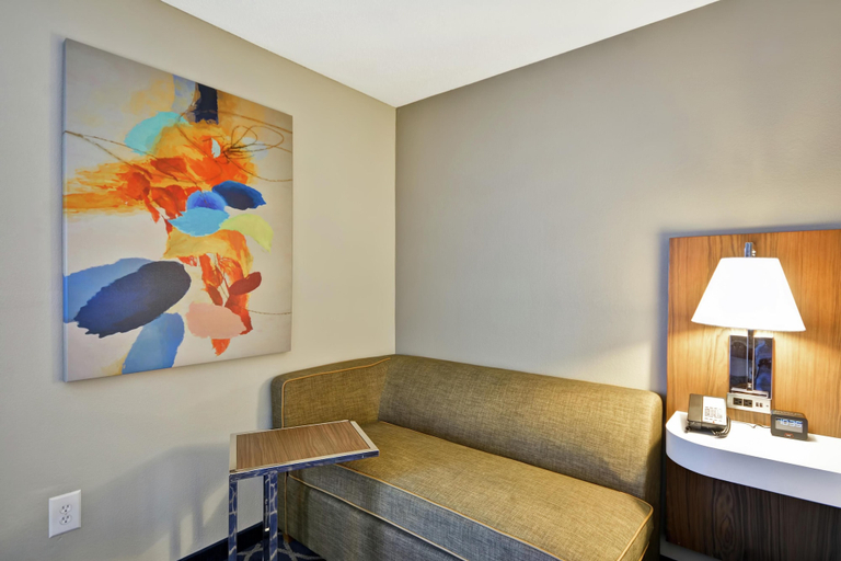 Others 5, Hampton Inn Auburn, Lee
