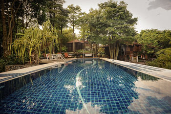 Others 5, MaliHom Private Estate, Penang Island