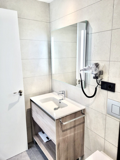 Bathroom 4, AZAHAR BEACH Blue Apartments & Spa, Castellón
