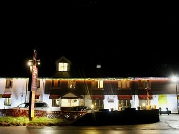 5, Woodcock Inn, Surrey