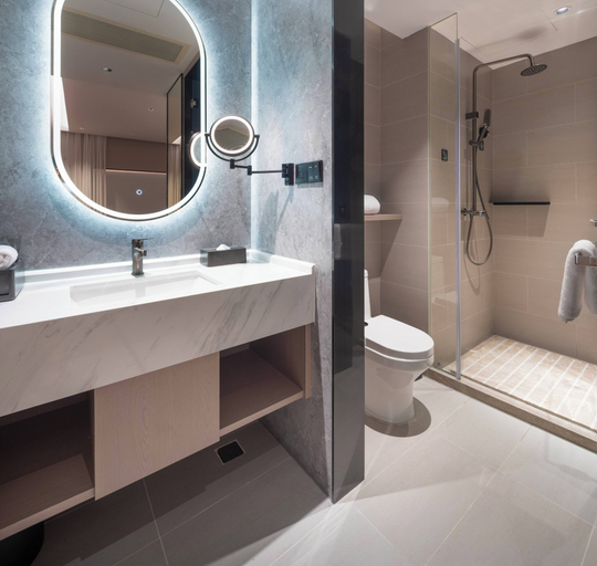 Bathroom 3, Dream Palace Ben Thanh Grand Hotel, District 1