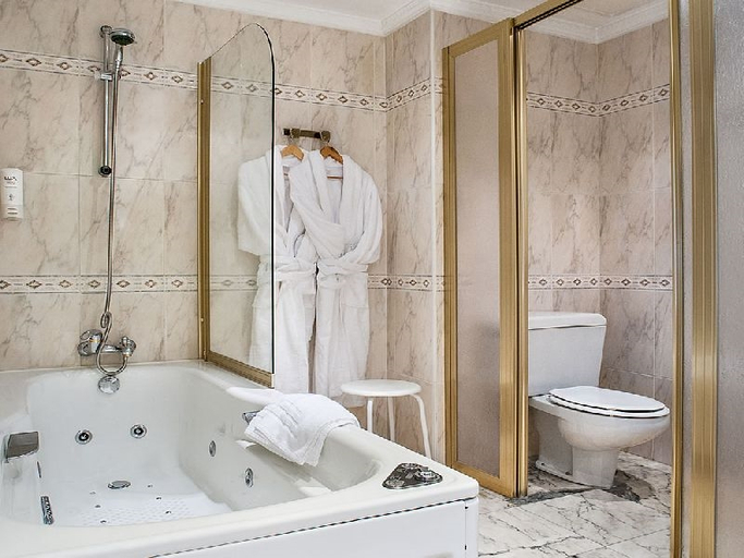 Bathroom 3, Sercotel Hotel Bahia de Vigo, Pontevedra
